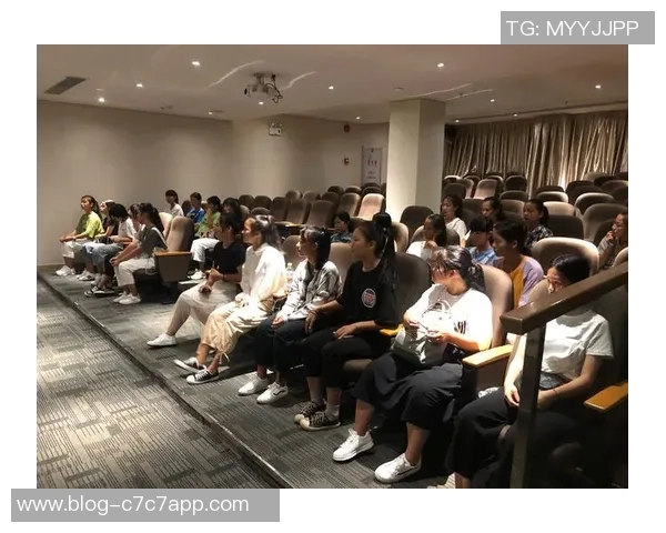 专访滑板女王吴芳揭秘成功背后的努力与坚持 专访滑板女王吴芳揭秘成功背后的努力与坚持