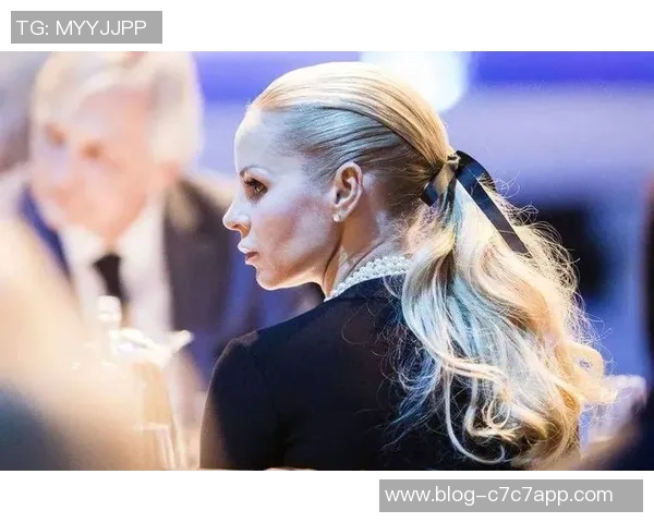 伊布与海伦娜的巅峰对决谁将成为最后的胜者 伊布与海伦娜的巅峰对决谁将成为最后的胜者