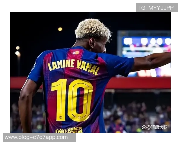 利兹联迎战巴萨激情对决球迷期待精彩瞬间再现 利兹联迎战巴萨激情对决球迷期待精彩瞬间再现