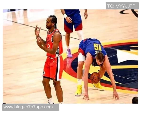 快船与掘金对决小卡得分表现分析及比赛精彩瞬间回顾